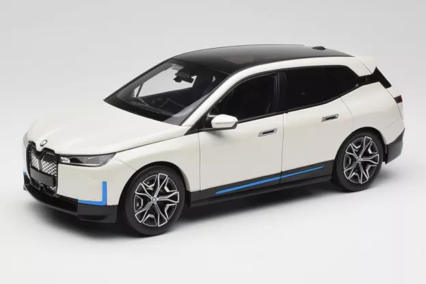 Minichamps Bmw Ix-series Suv 2023 1:18 110023102